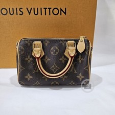 Louis Vuitton Sac croisé Nano